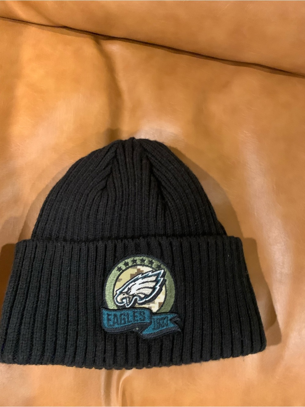NFL Philadelphia Eagles Black Ribbed Beanie with Green and White Eagles Patch